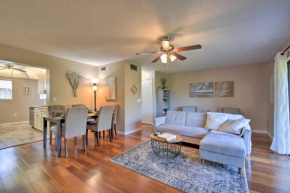 Indian Shores Townhome with Pool Access and Kayaks!